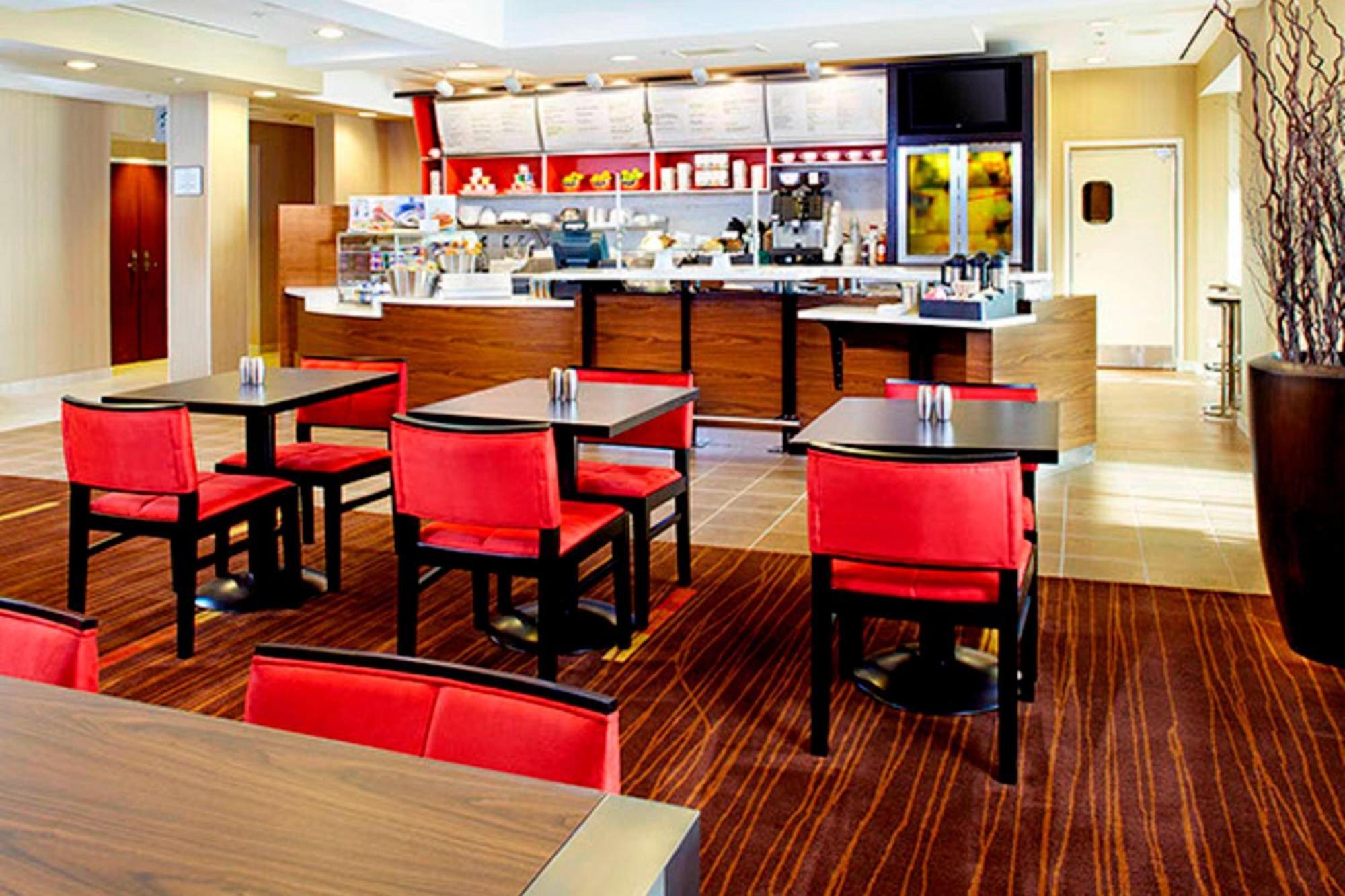 Courtyard By Marriott Akron Stow Bagian luar foto