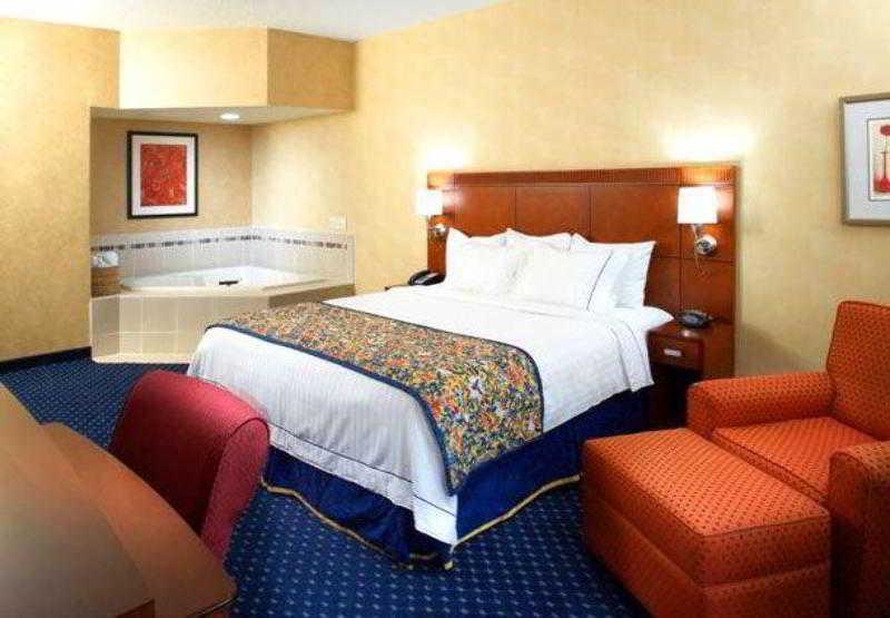 Courtyard By Marriott Akron Stow Ruang foto